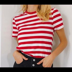 Red stripe print tee